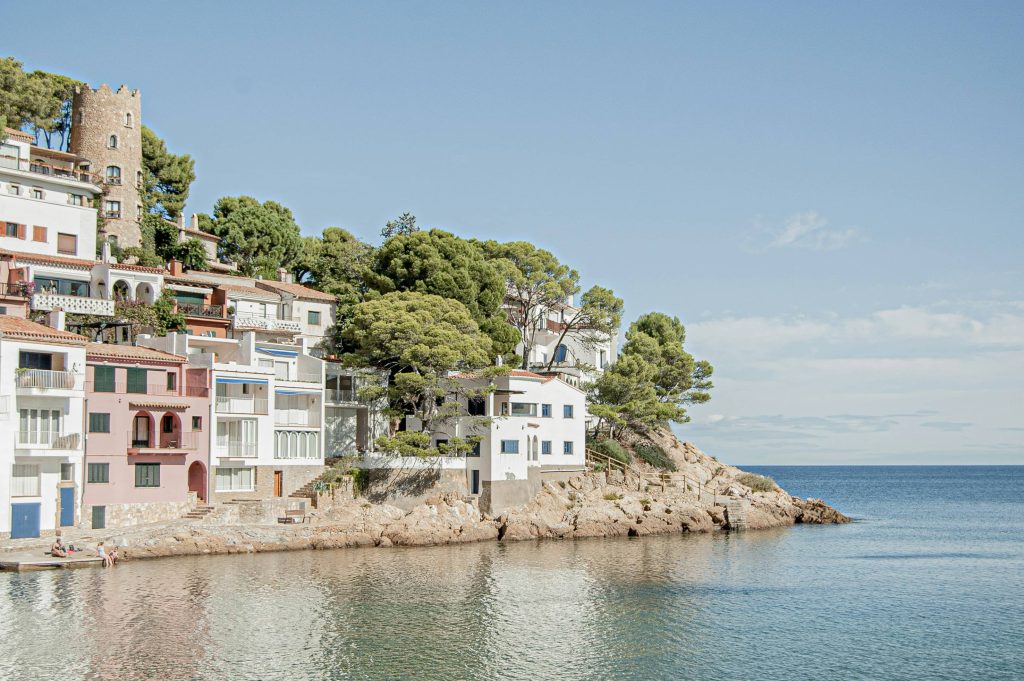 vue d'une résidence en bord de mer